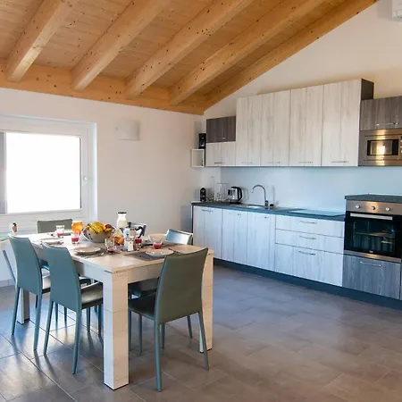 Apartmán Attico Bella Vista *